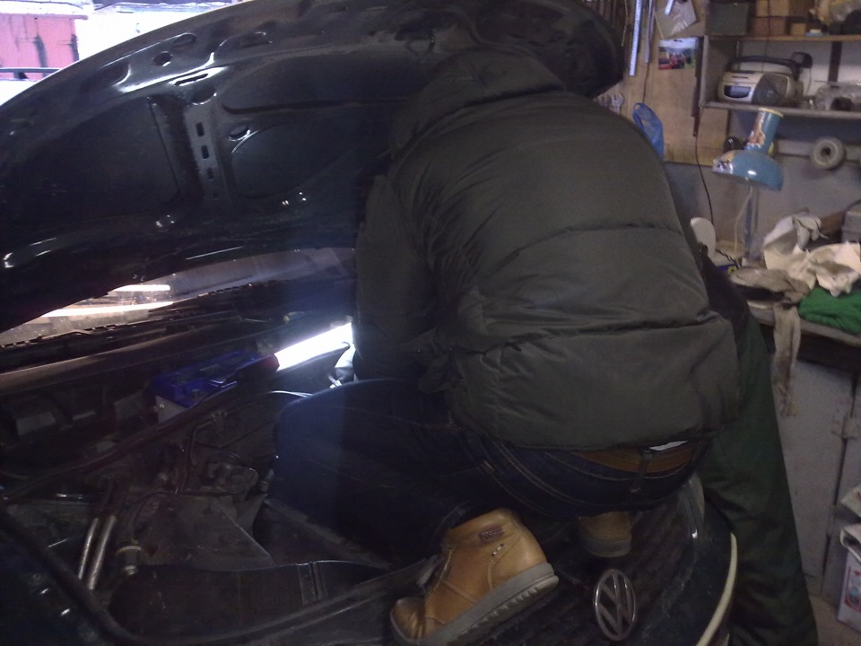 Чистка дроссельной заслонки — Volkswagen Passat Variant (B5), 1,6 л ...
