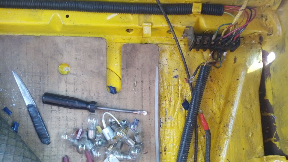 Проводка в багажнике_2 — ИЖ Москвич 412, 1,5 л, 1979 года | электроника ...