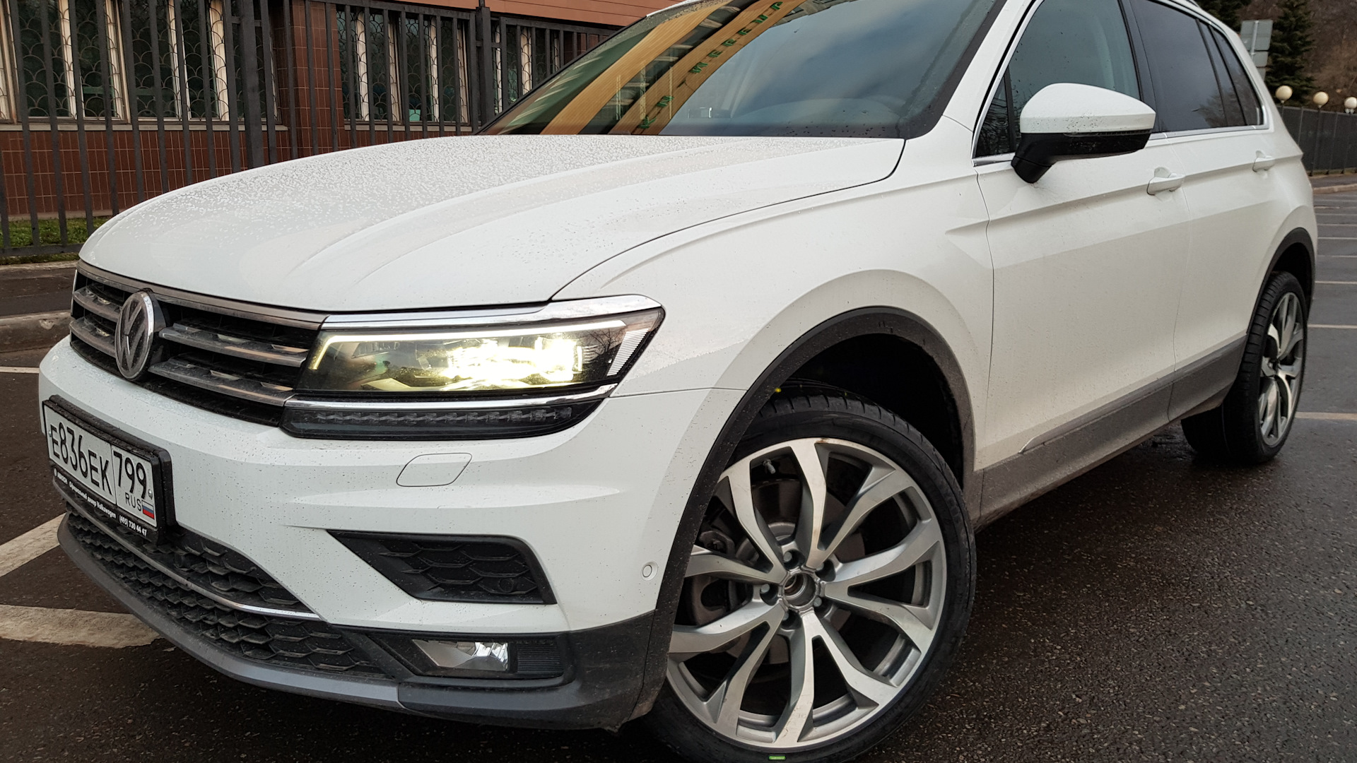 Диски Тигуан 2 r19. Tiguan 2 диски r20. Диски r20 на Тигуан 2. Диски r20 Volkswagen Tiguan.