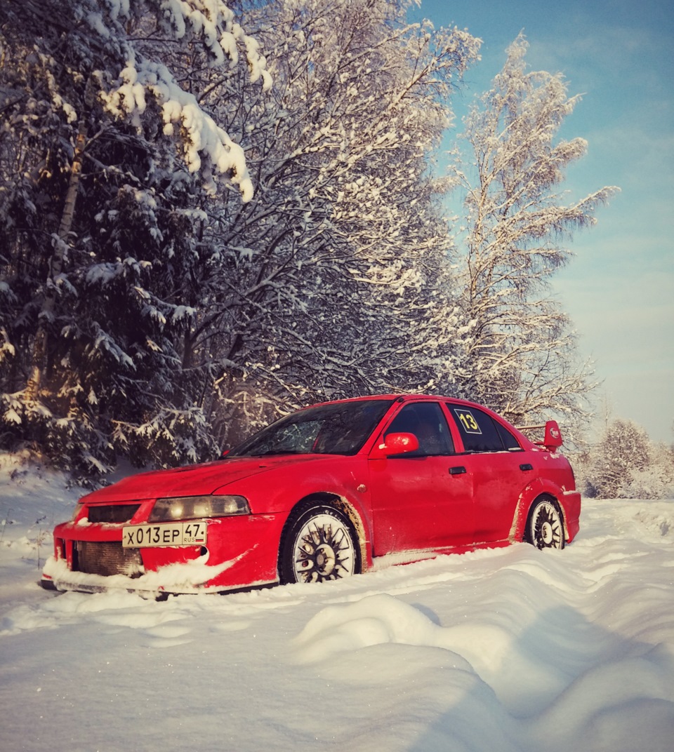 Mitsubishi Lancer Evolution 10 зима