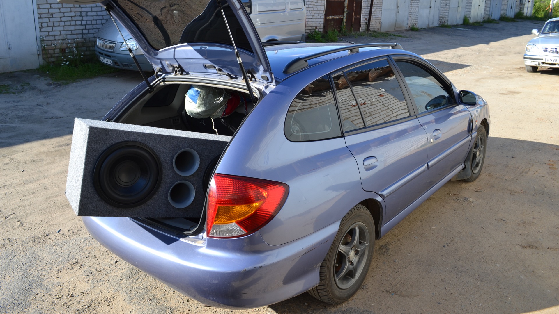 KIA Rio 5-door (1G) 1.5 бензиновый 2002 | Изменилась. на DRIVE2