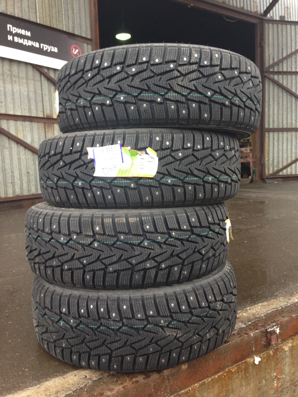 Nokian Hakkapeliitta 7 SUV, получены. — Renault Duster (1G), 2 л, 2013 ...
