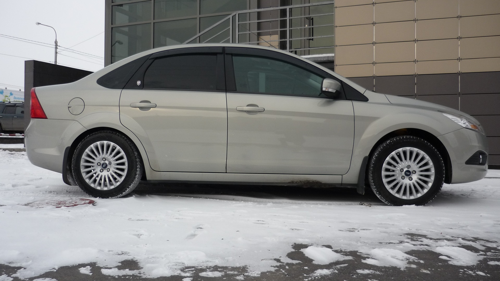 Ford Focus II Sedan 1.8 бензиновый 2008 | 2 Цвет Chill 1.8 125л.с на DRIVE2