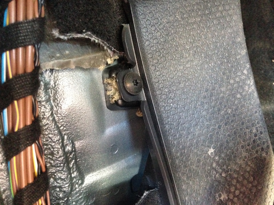 Замена педалей, микролифт ручек и новые эмблемы. — Skoda Octavia A5 Mk2 ...