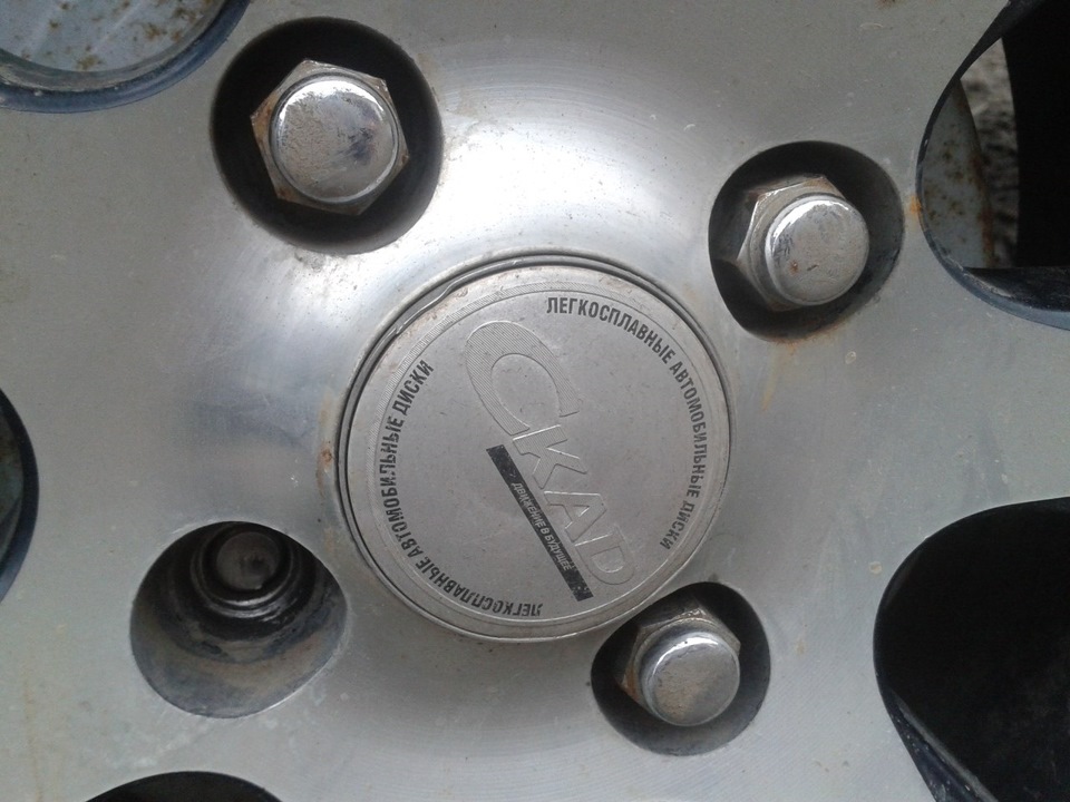 заменил шпильку на левом заднем колесе — Chevrolet Aveo Sedan (1G), 1,5 ...