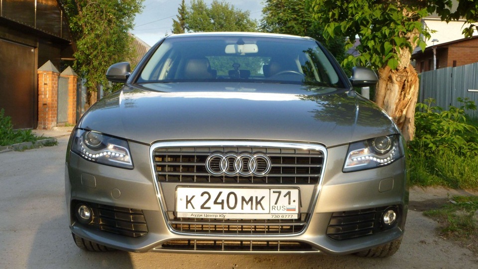 937527 регион. Ауди а4 2009. Ауди а4 клиренс. Ауди а 4 2009 Америка золотистая. Audi a4 дорожный просвет.