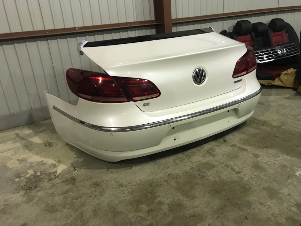 Поступил в разбор Volkswagen Passat CC 2015 г. 2.0 TDI BlueMOTION ...