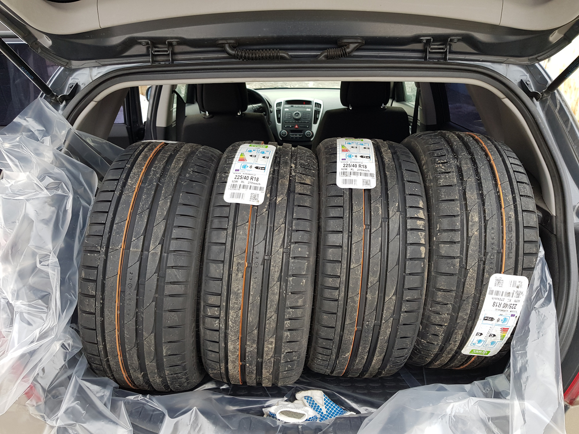 Резина нокиан 18. Nokian Nordman SZ 225.40.18. Шина Nokian Tyres Nordman sz2 225/45 r17. Nokian Tyres Nordman SZ. 225/55 R18 Nokian Tyres Nordman.