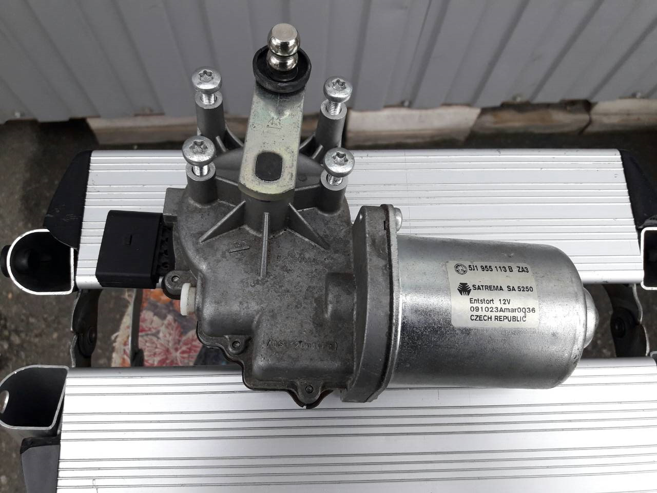 Неисправность мотора стеклоочистителя — Skoda Fabia Combi Mk2, 1,6 л ...