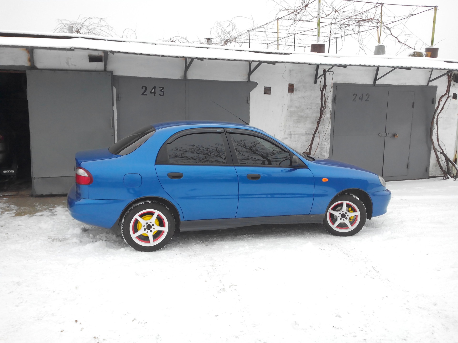 Дэу сенс 1998. Daewoo lanos 2007. Знак дэу сенс. 3. Шины дэу сенс.