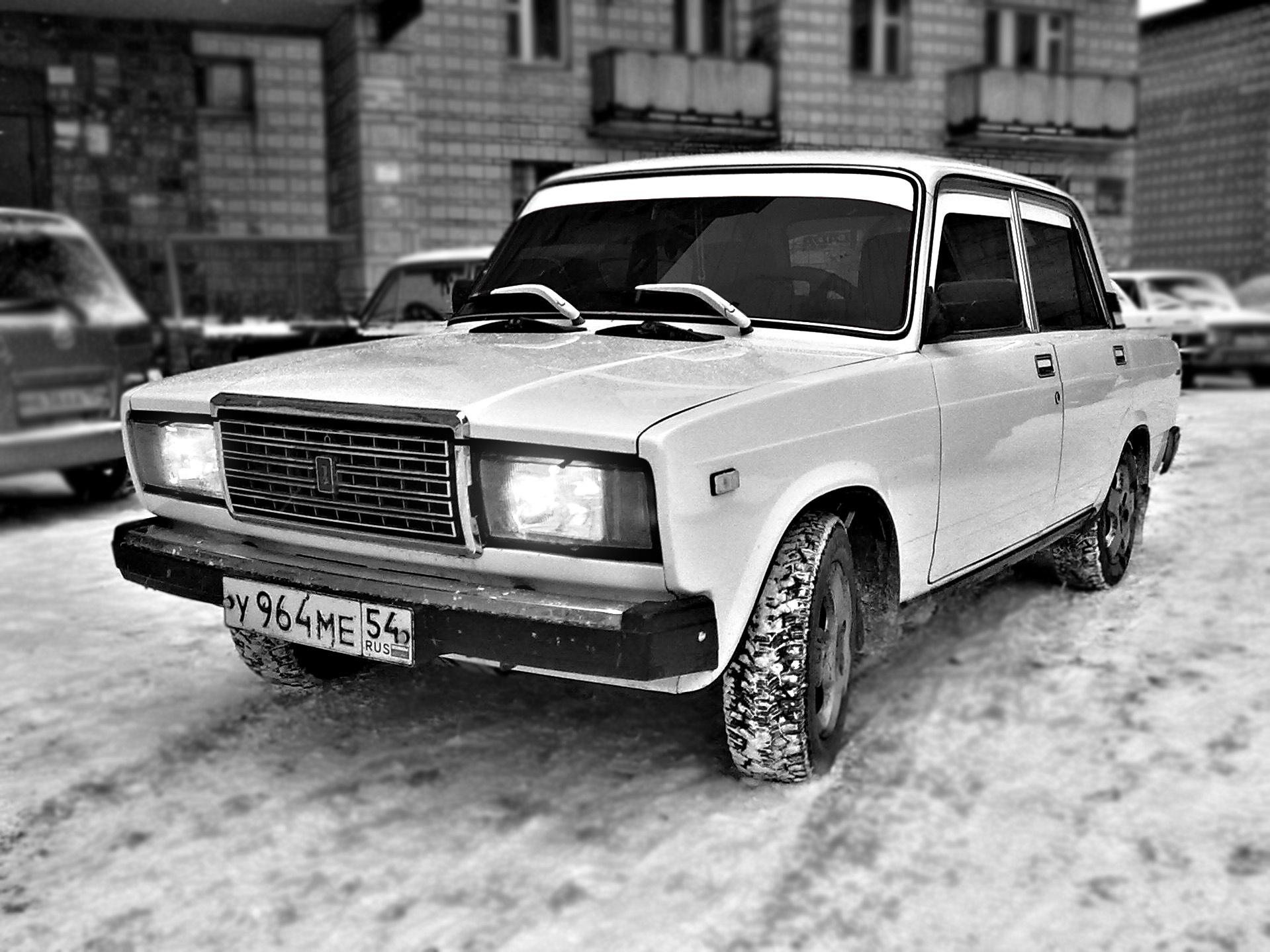 Фото белой 7. ВАЗ 2107 белая. Семерка ВАЗ 2107 белая. ВАЗ 2107 White. Lada 2107 White.