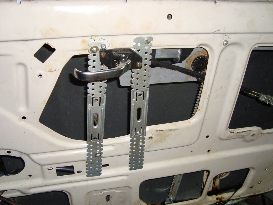 Перенос внутренних ручек открывания дверей — Lada 2107, 1,5 л, 1995 года |  тюнинг | DRIVE2