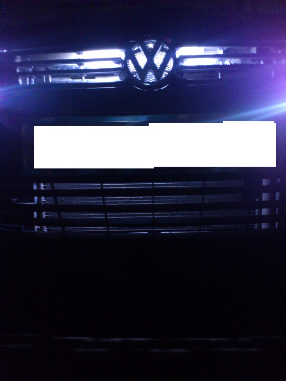 Подсветка решетки радиатора… — Volkswagen Polo Sedan, 1,6 л, 2013 года ...