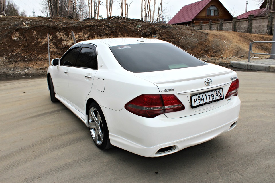 Toyota Crown s200 athlete