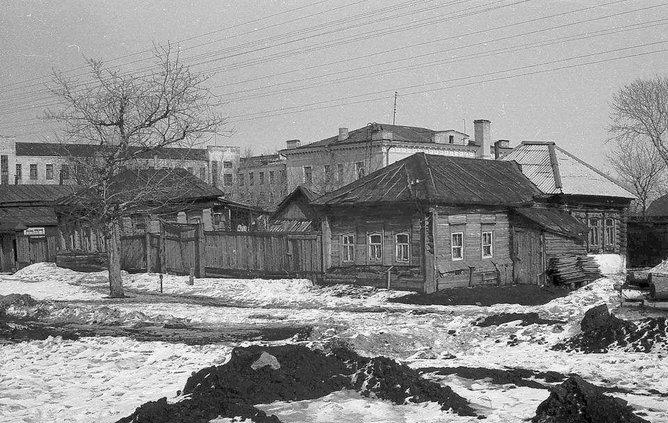 История улицы малая Самара в Твери. Лунная улица история. История ул. центральной с. Шеломы. История улицы Володарского в г Семенов.