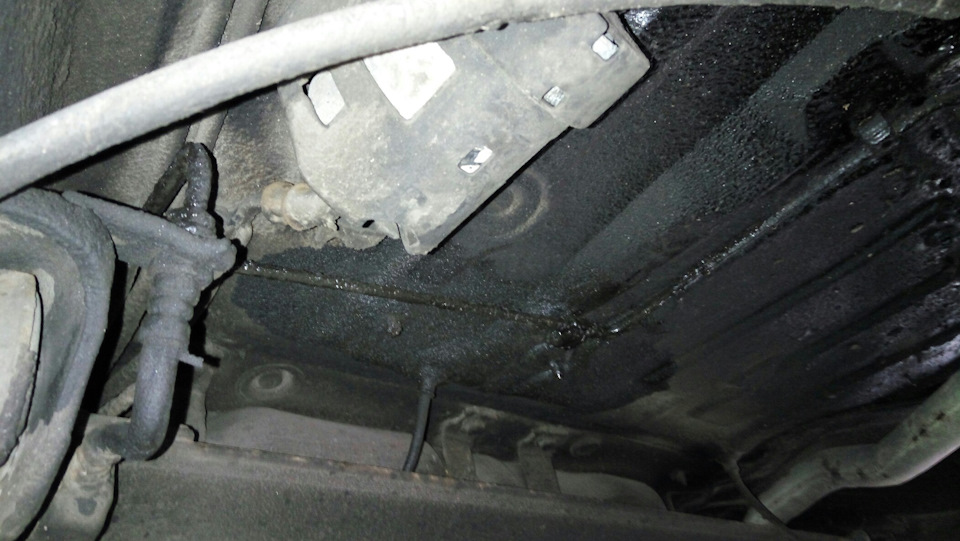 Замена магистральных тормозных трубок — Volkswagen Golf Mk3, 1,8 л ...