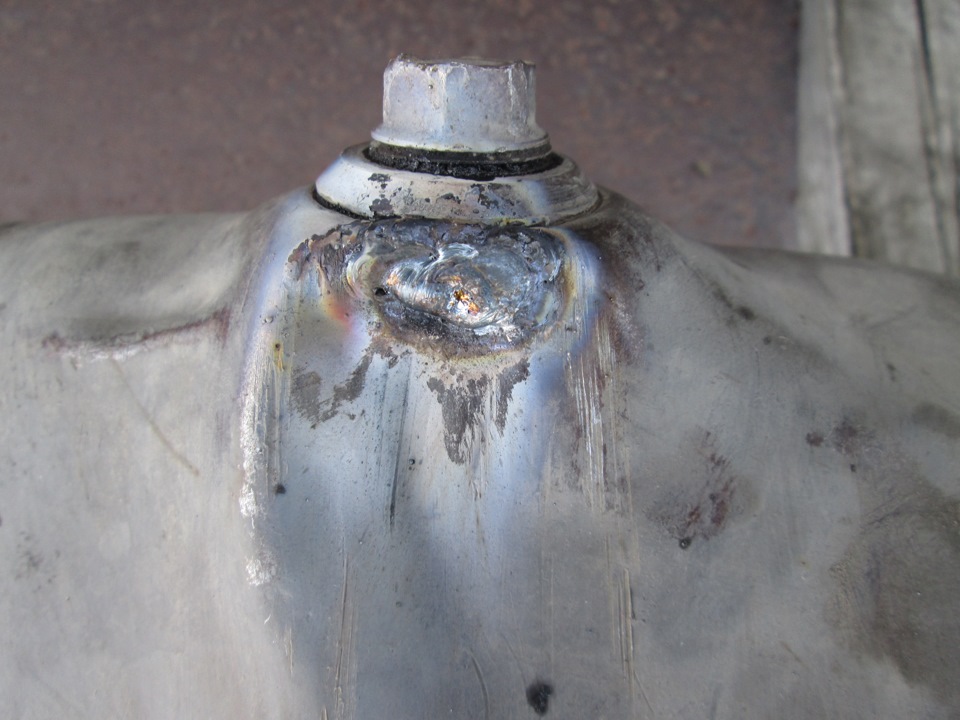 пробил поддон картера — Lada 21120, 1,5 л, 2002 года | своими руками ...