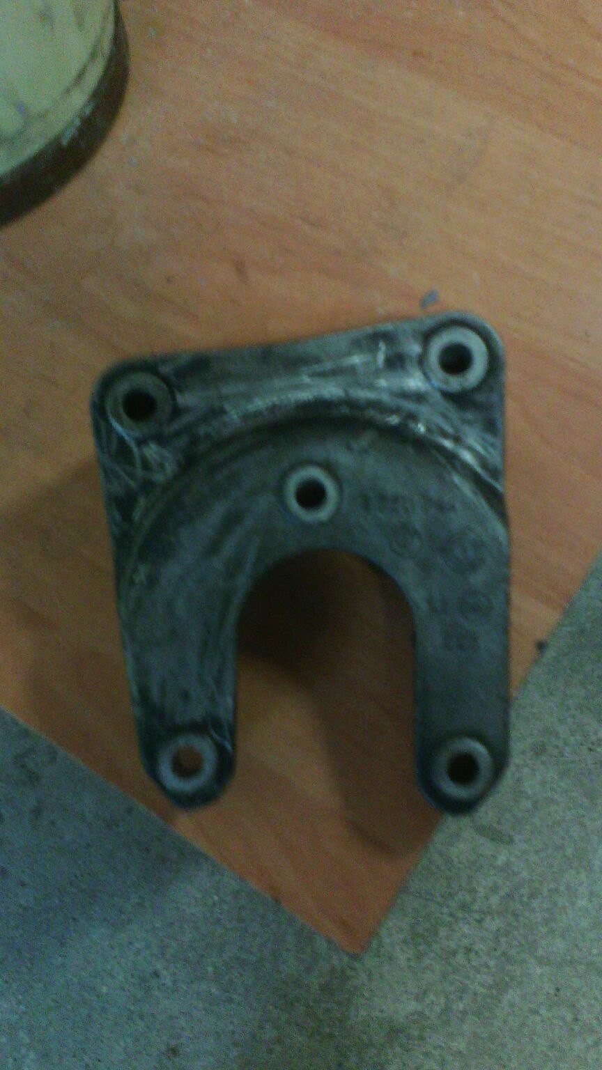 Крепление ГУРа мать его.и гена на 140А — BMW 5 series Touring (E34), 2 ...