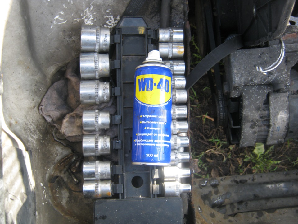 Снятие помпы и ремня ГРМ — Volkswagen Golf Mk2, 1,3 л, 1987 года ...