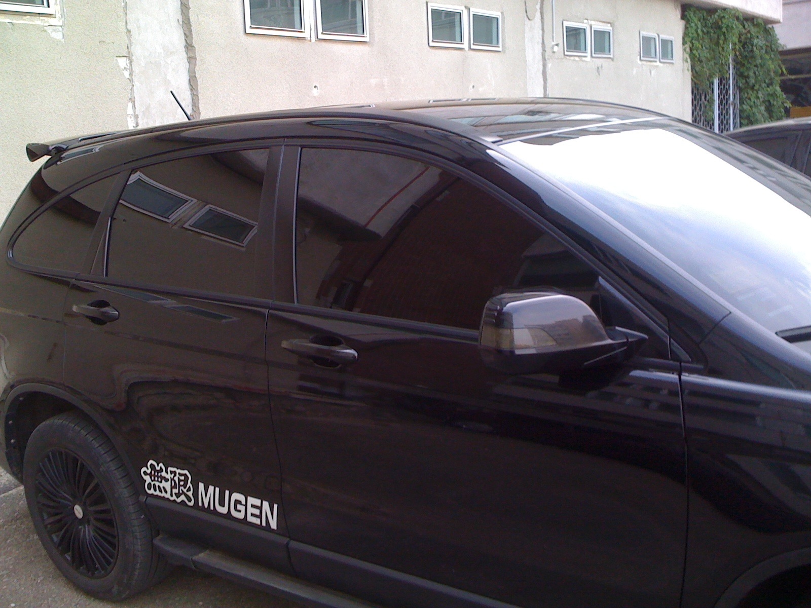 вторая тонировка. вторая тонировка. тонированное заднее лобовое стекло. Prius 20 тонировка двойное стекло. двойные стёкла на автомобиль.