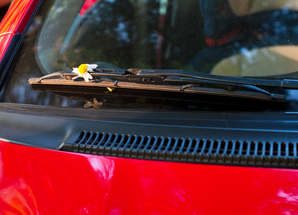 16 — Toyota Yaris (p2)