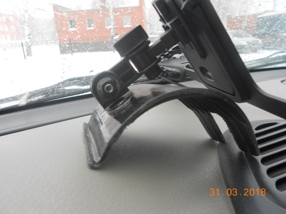 Держатель для навигатора и планшета в Калину, мой вариант. — LADA ...