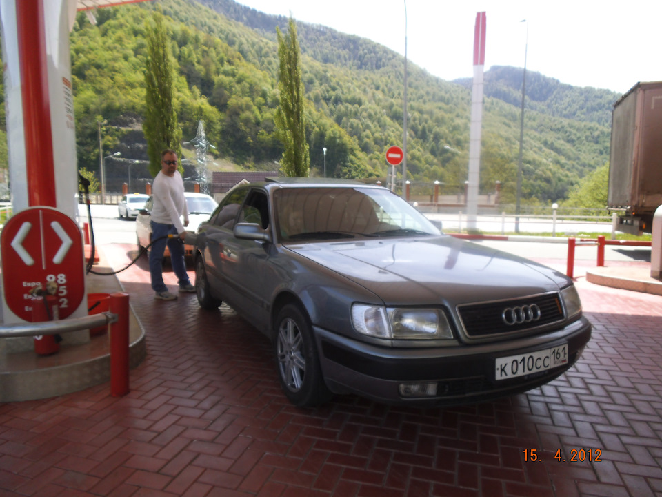 Фото в бортжурнале Audi 100 (C4)