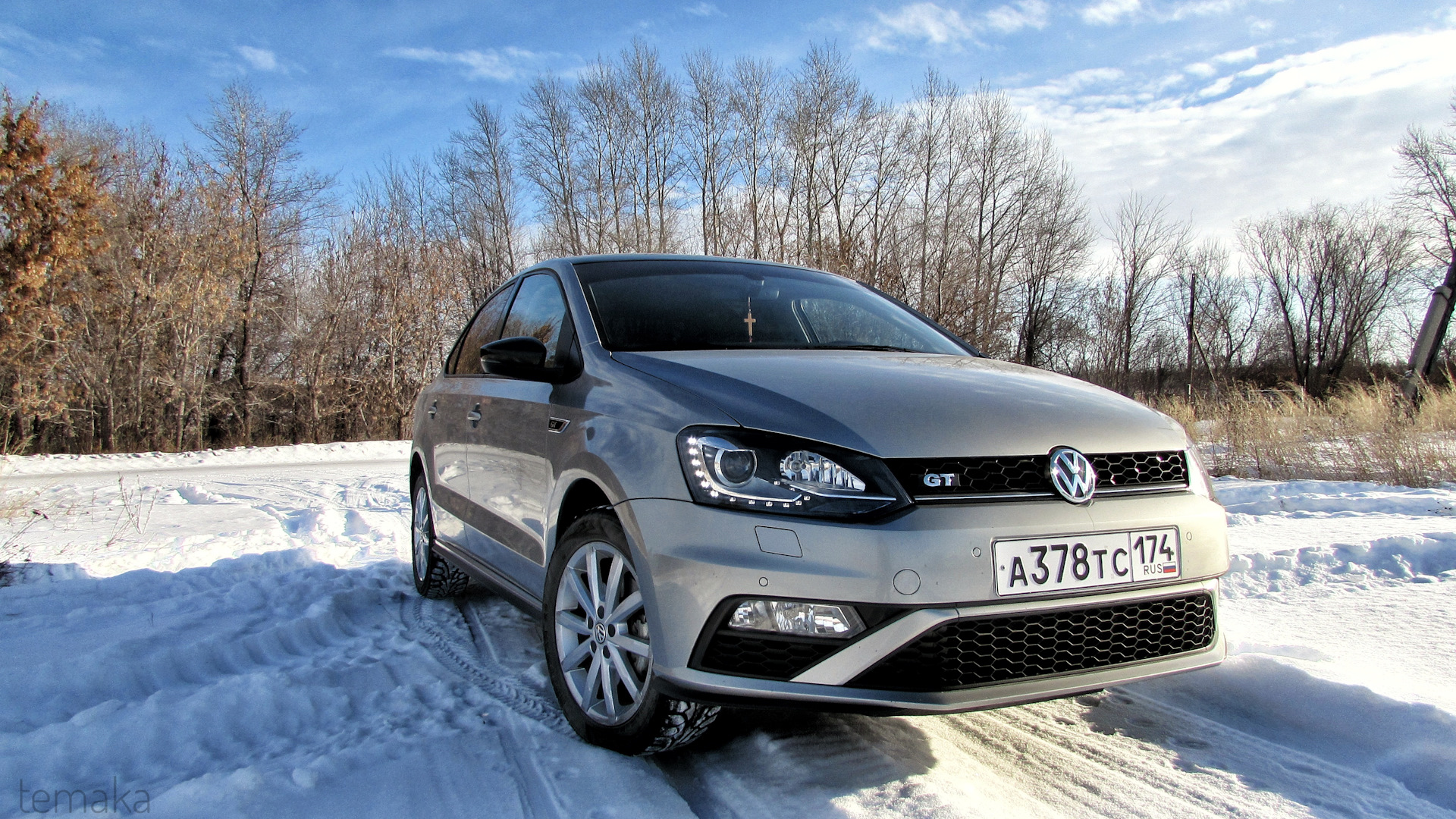 Р‘РµР»С‹Р№ VW Polo sedan gt