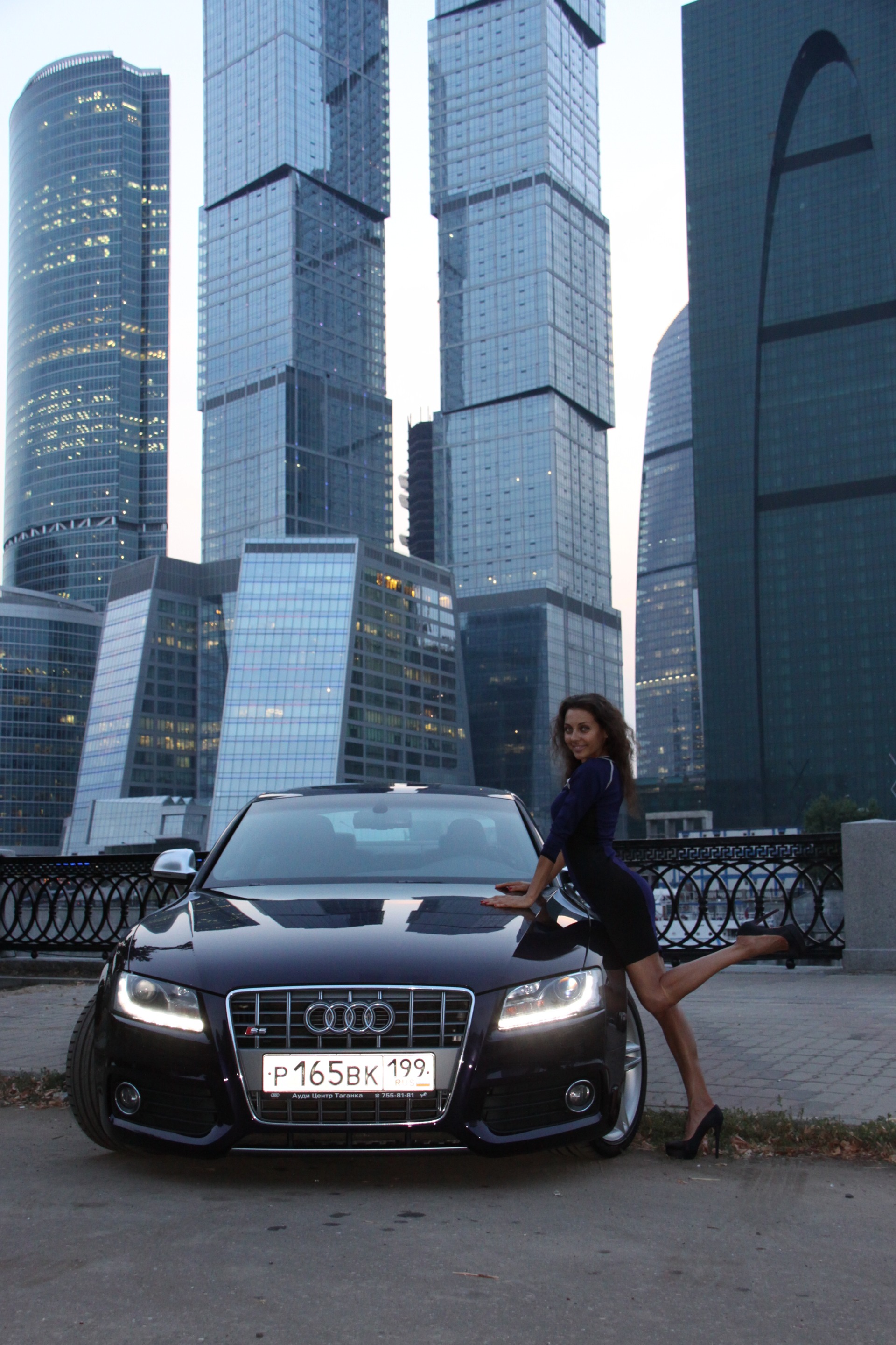 Вторая партия фотографий с пейзажем Moscow City. — Audi S5 (1G), 4,2 л, 2008 года