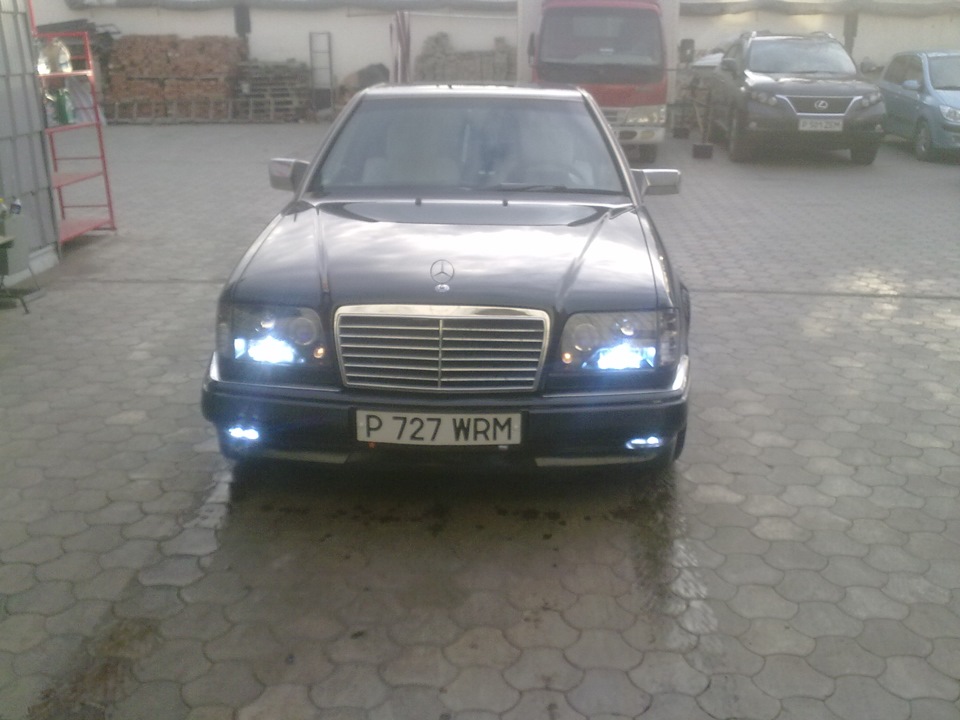 новые фары — Mercedes-Benz E-Class (W124), 2 л, 1994 года | аксессуары ...
