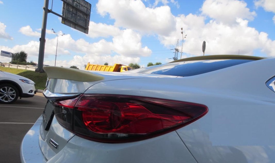 Белая mazda 6 накладной спойлер. 2 спойлера. Спойлер avr на ваз 2112. Спойлер hella volkswagen jetta 2. Toyota mark ii jzx90.