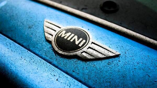 Mini Cooper logo