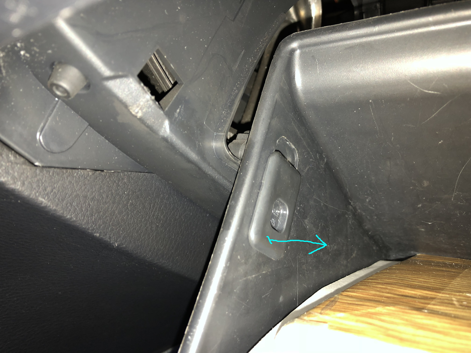 Верхний бардачок. Santa fe II - Hyundai Santa Fe (2G), 2,2 л, 2007 года аксессуа