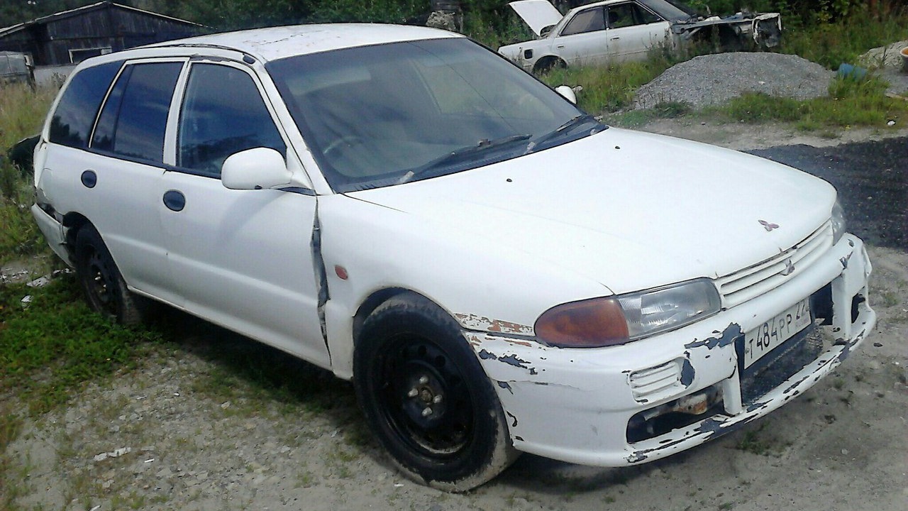 Митсубиси либеро. Mitsubishi libero II. Митсубиси Либеро 4 WD. Mitsubishi libero седан. Мицубиси Либеро 97.