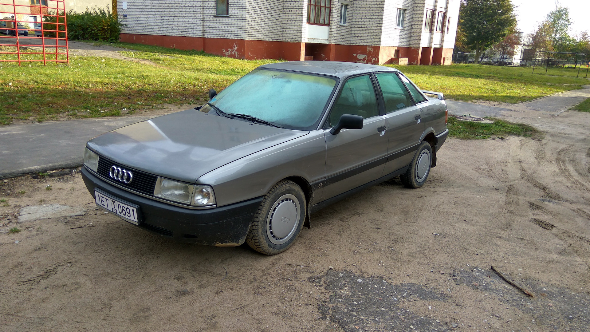 Audi 80 (B3) 1.8 бензиновый 1988 | 1.8 бензин инжектор на DRIVE2