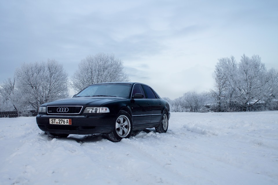 Фото в бортжурнале Audi A8 (D2)