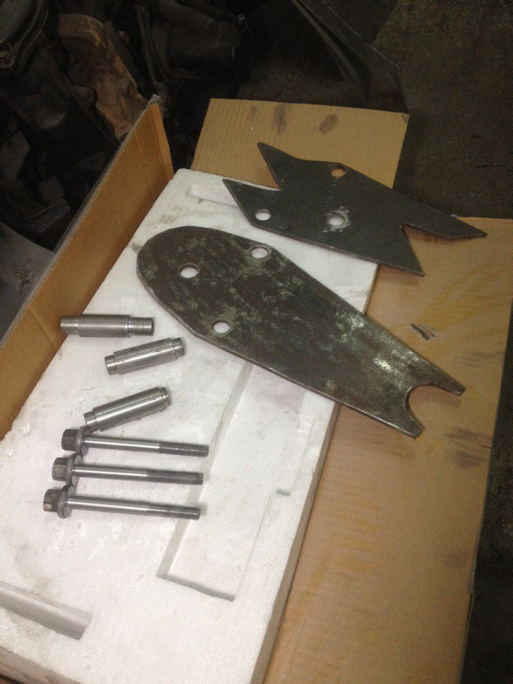 Усиленное крепление рулевого редуктора — УАЗ 469, 3 л, 1986 года ...