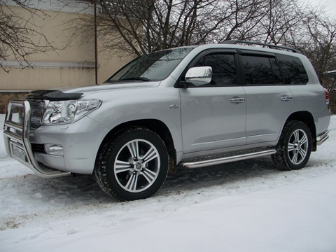 With and without body kit  - Toyota Land Cruiser 45 L 2008