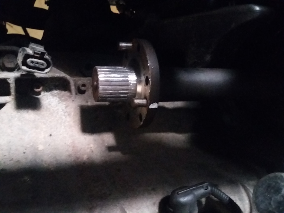 Упала педаль сцепления — Volkswagen Caravelle (T4), 2,5 л, 1999 года ...