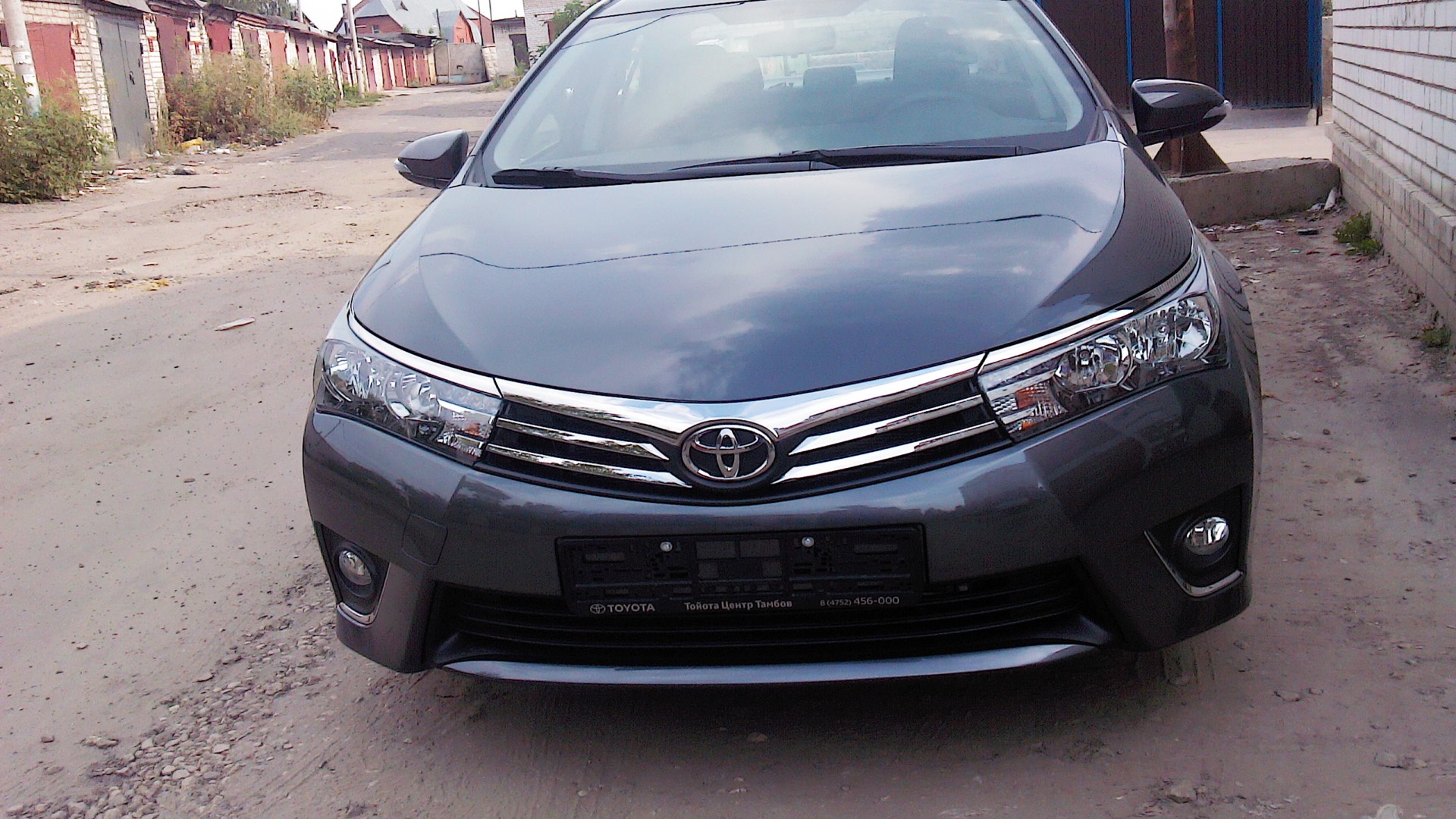 Toyota Corolla (160) 1.6 бензиновый 2014 | Makita (1,6 CVT Стиль+ ) на  DRIVE2