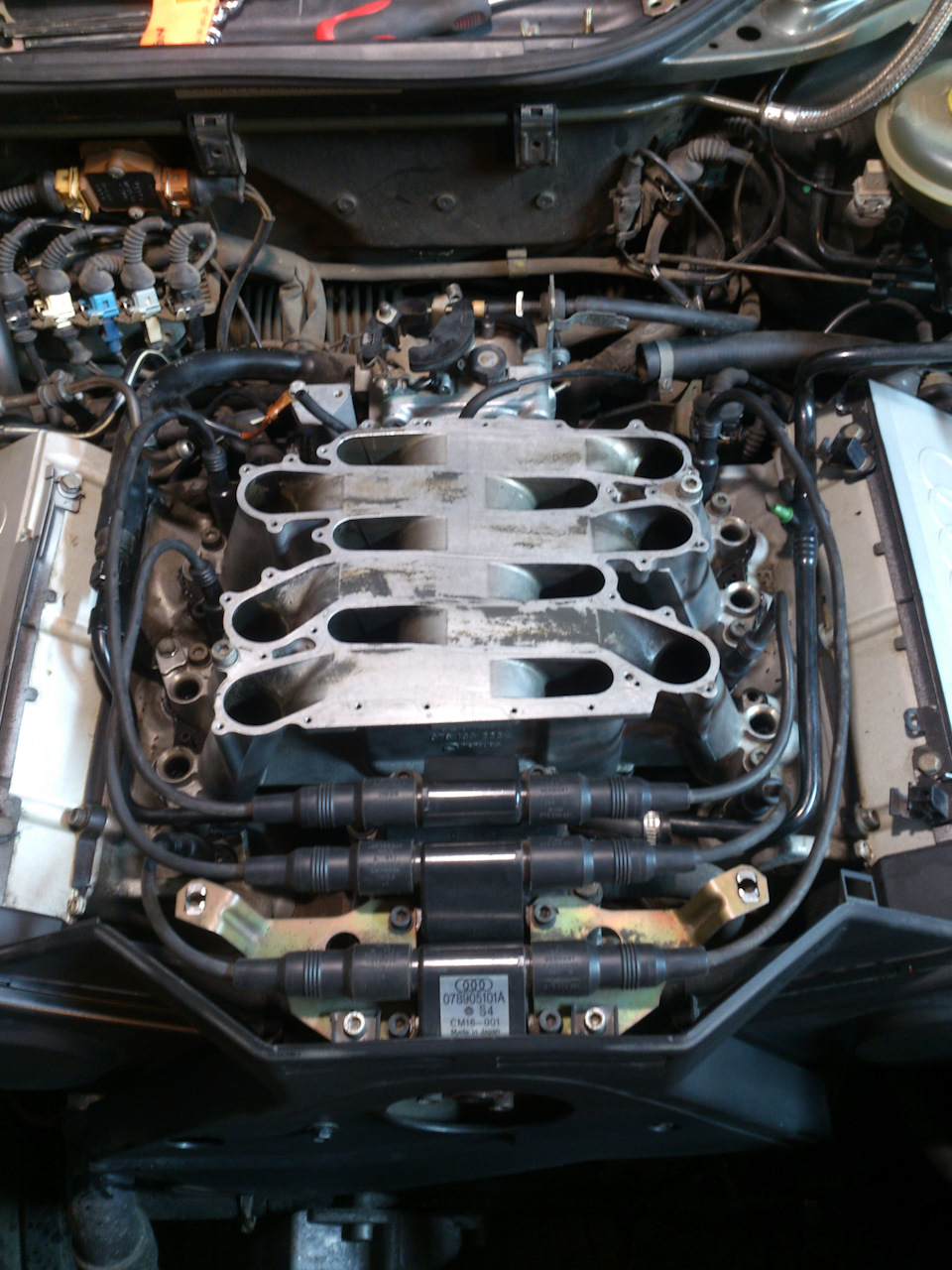 Фото в бортжурнале Audi 100 (C4). Запчасти на фото: 078905101A