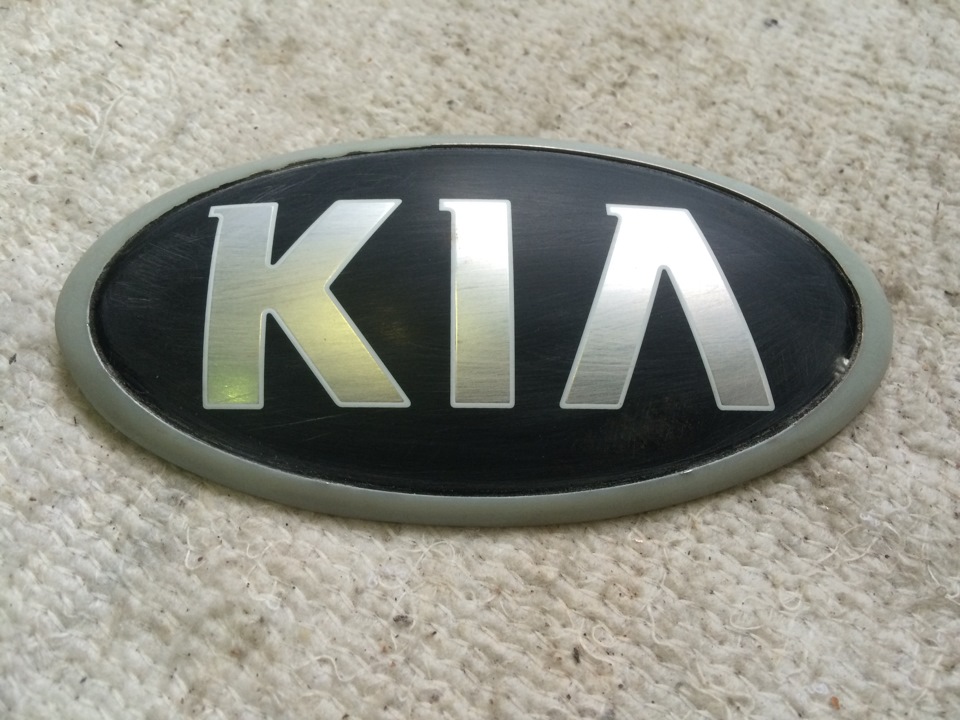 Задний значек )) Kia))) — KIA Ceed (2G), 1,6 л, 2014 года | стайлинг ...