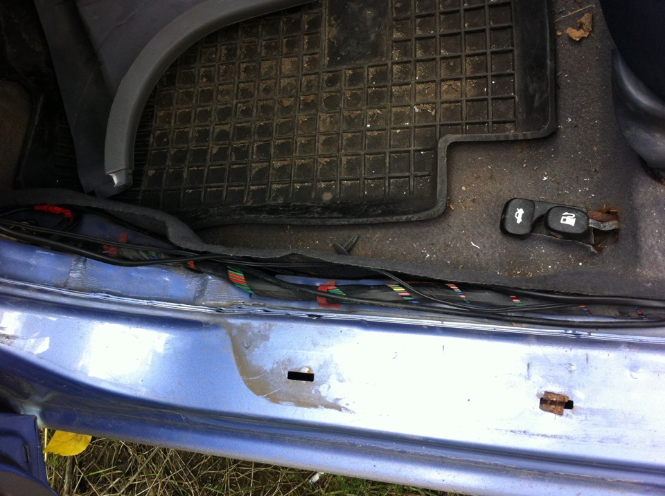 Стал немного громче (очень бюджетный вариант саба) — Hyundai Accent (2G ...