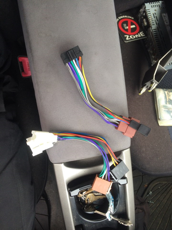 Магнитола 1DIN ( SONY CDX-GT747UI ) — Toyota Prius (20), 1,5 л, 2008 ...