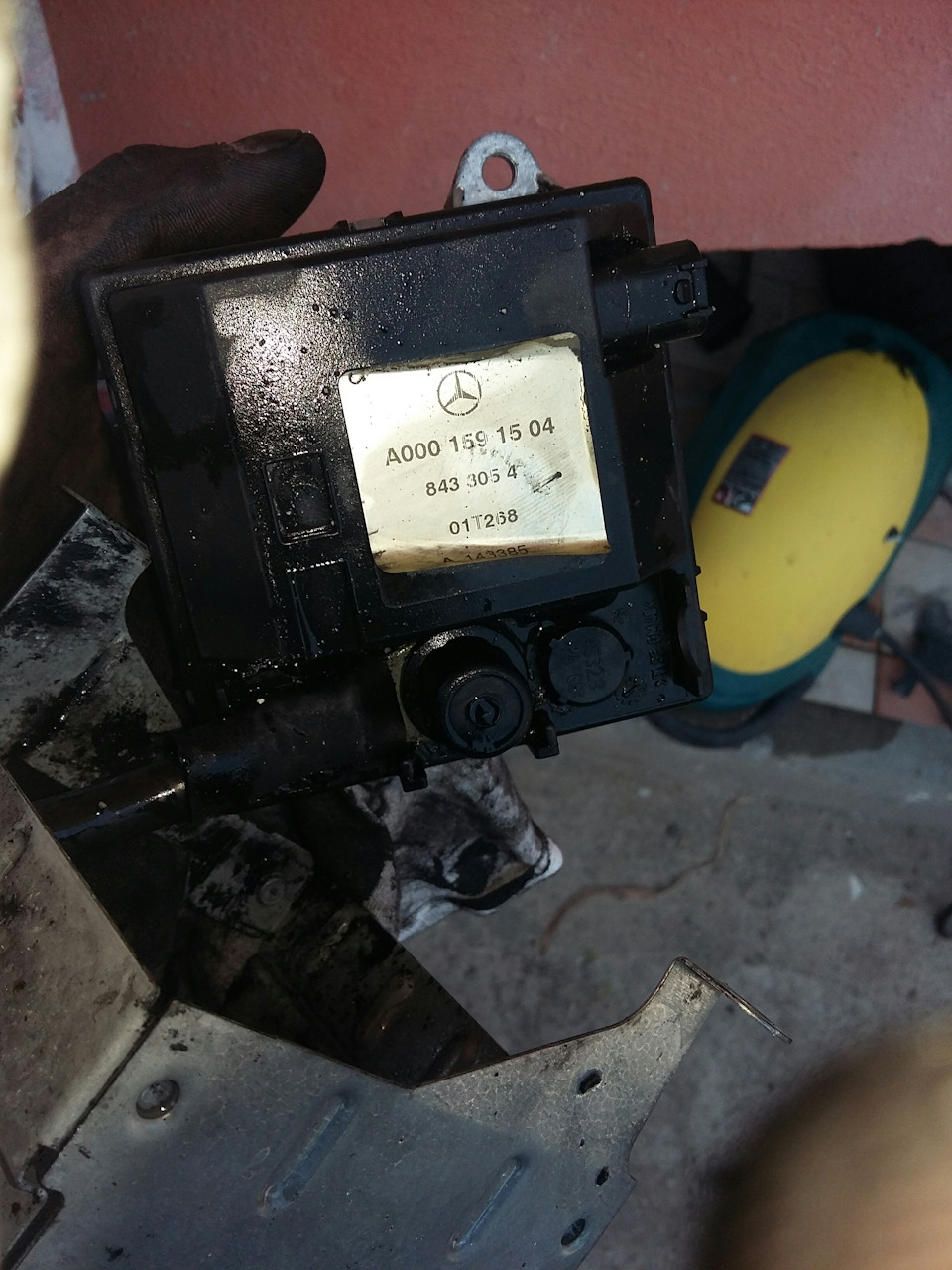 Утечка тока или как разрядить аккумулятор за 30минут в ноль. — Mercedes ...