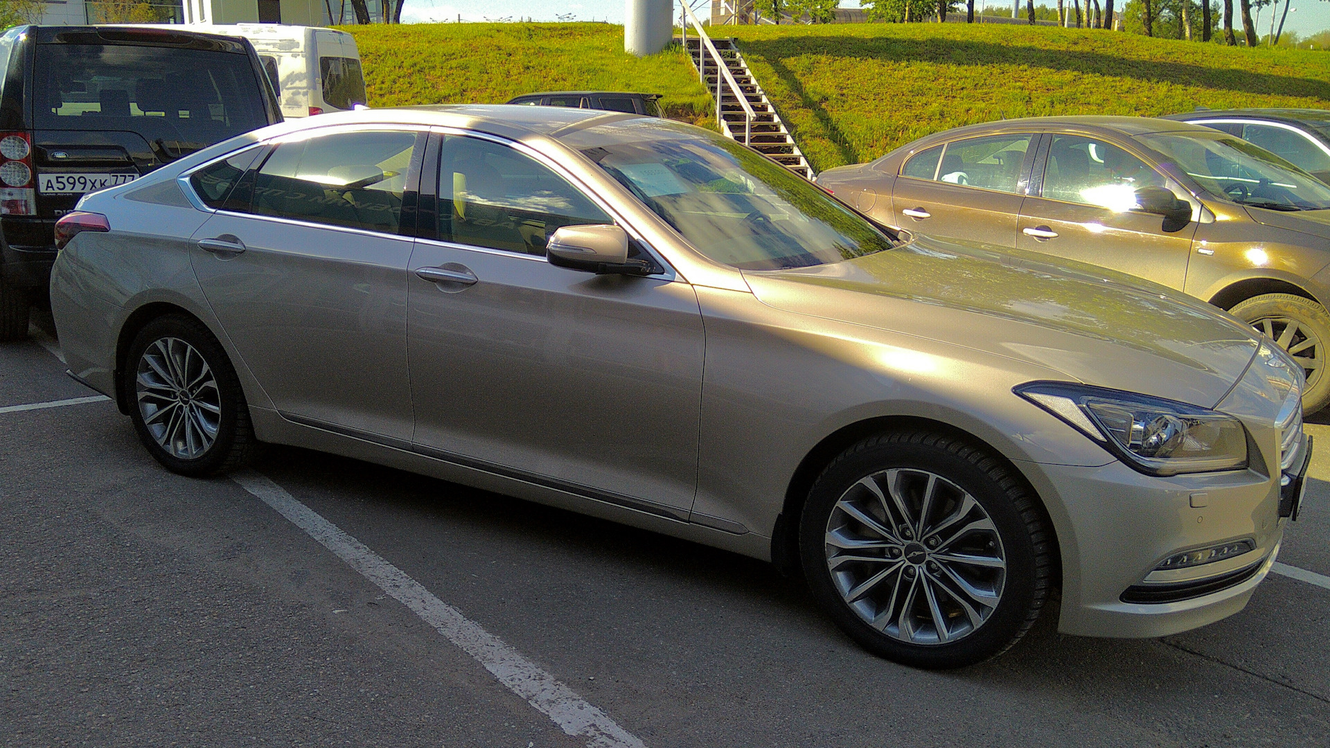 Hyundai Genesis (2G) 3.0 бензиновый 2015 | Пацан V6-4WD 