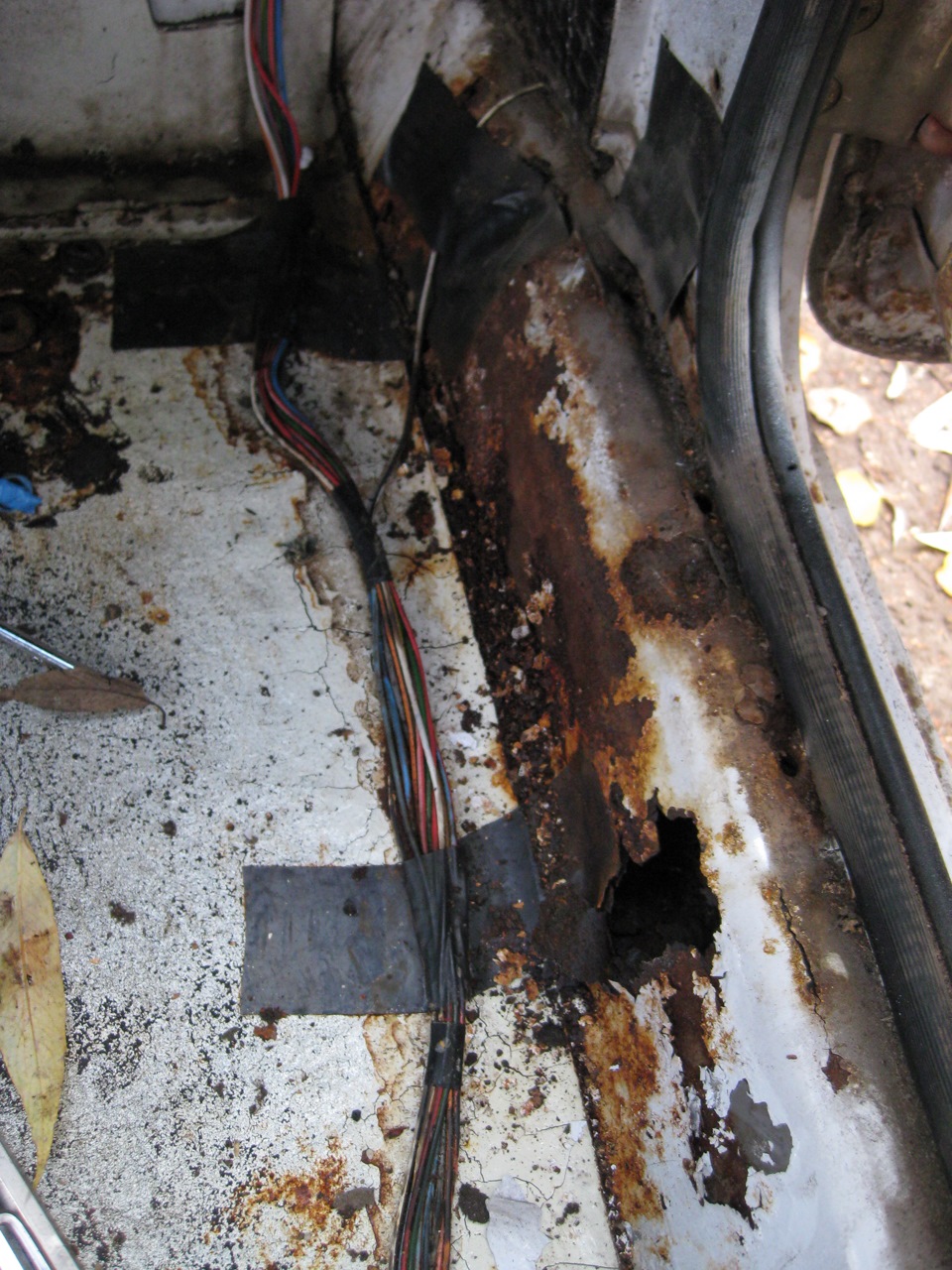 Первый кузовной ремонт в конце 2012го — Lada 21053, 1,5 л, 2003 года ...