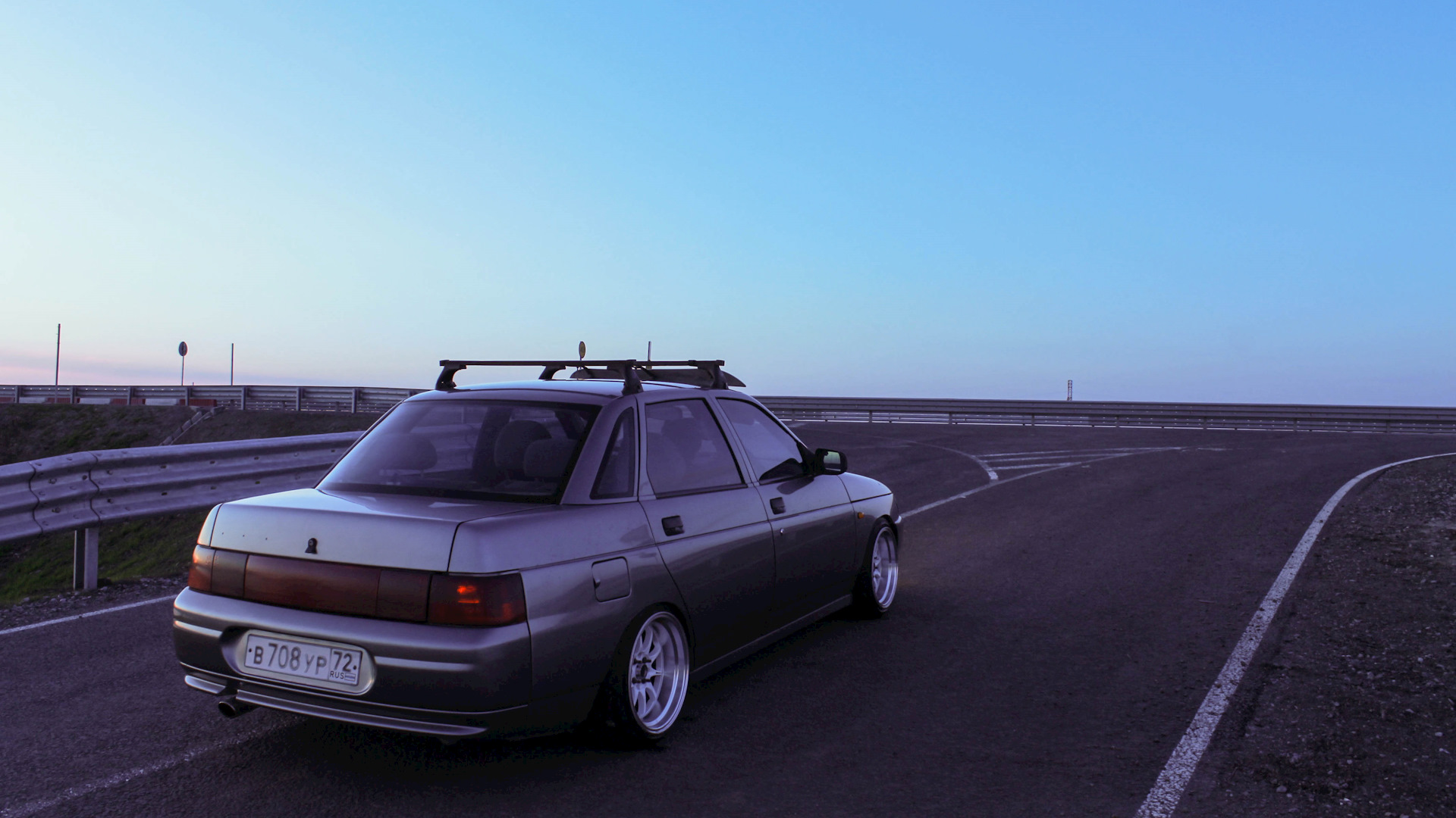 Lada 2112 stance