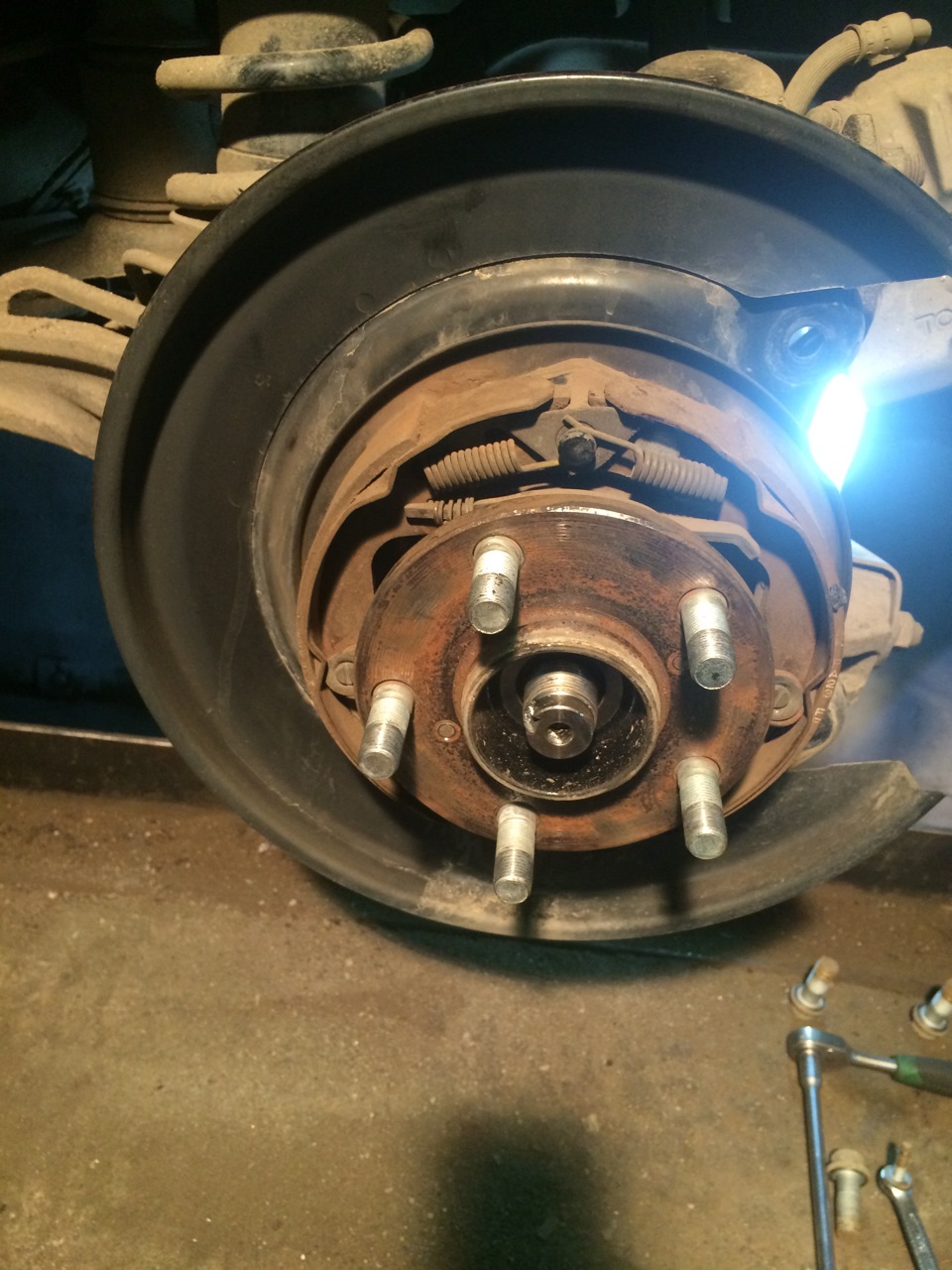 Замена ступицы на субару легаси б4. - Toyota Chaser (100), 2,5 л, 1998 года поло