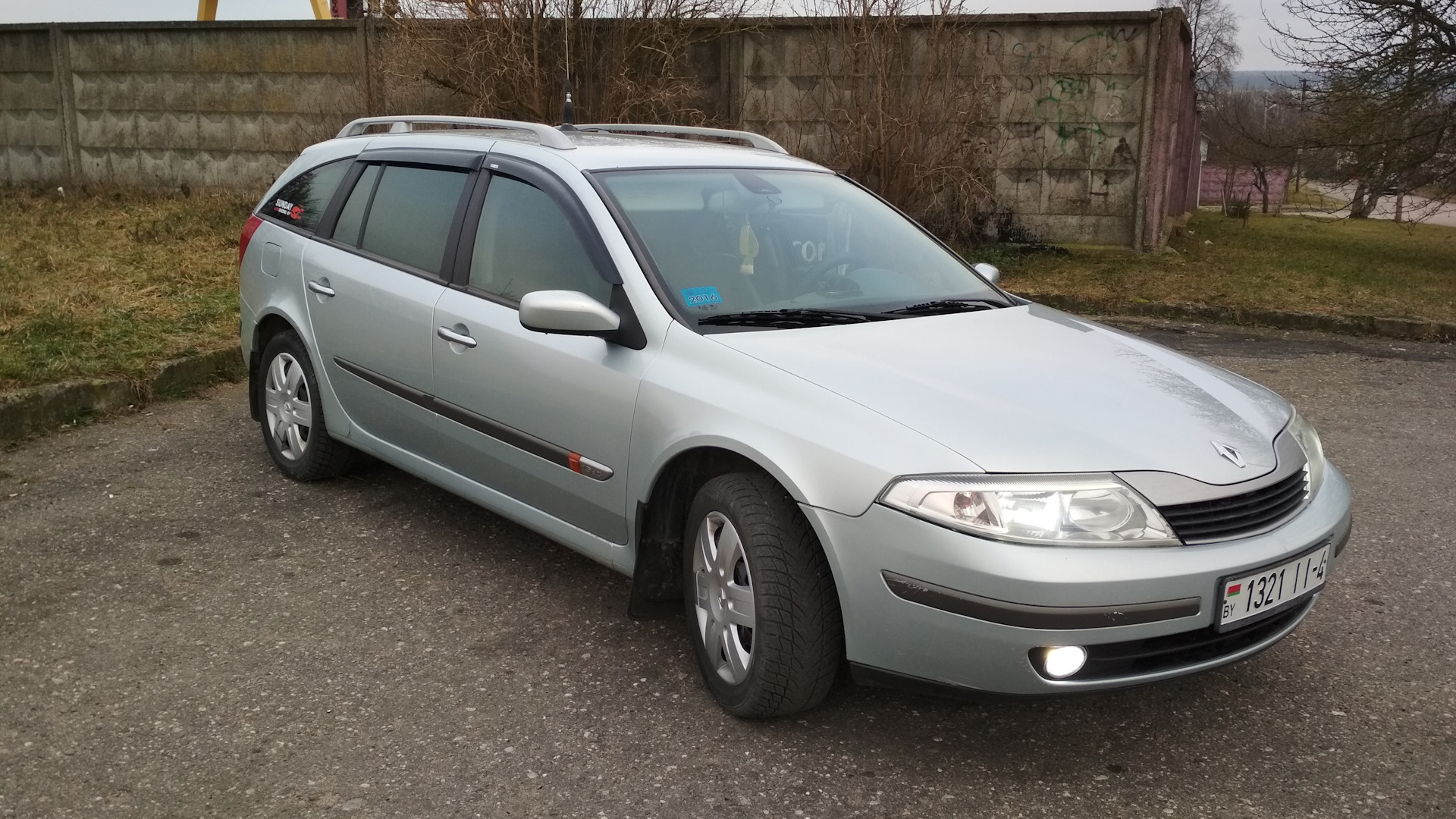 Лагуна 2 1.9 дизель. Renault Laguna 2004. Рено Лагуна 2004. Рено Лагуна Грандтур 2. Renault Laguna 2002.